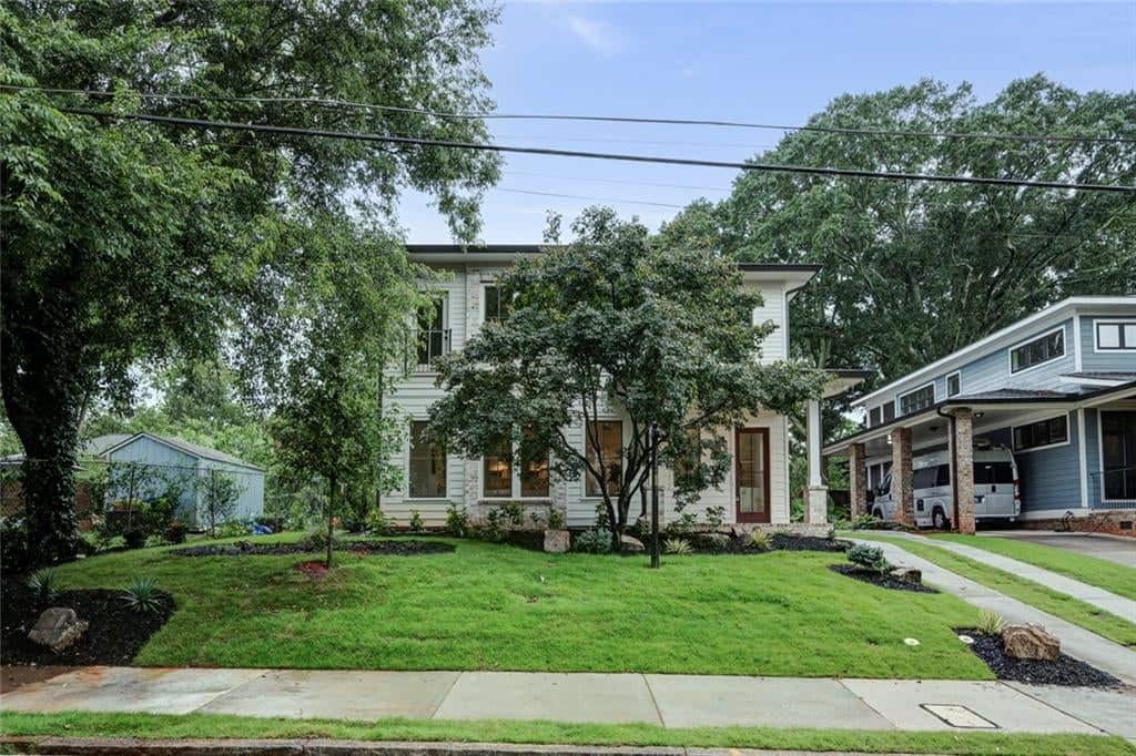 Listing photo 1