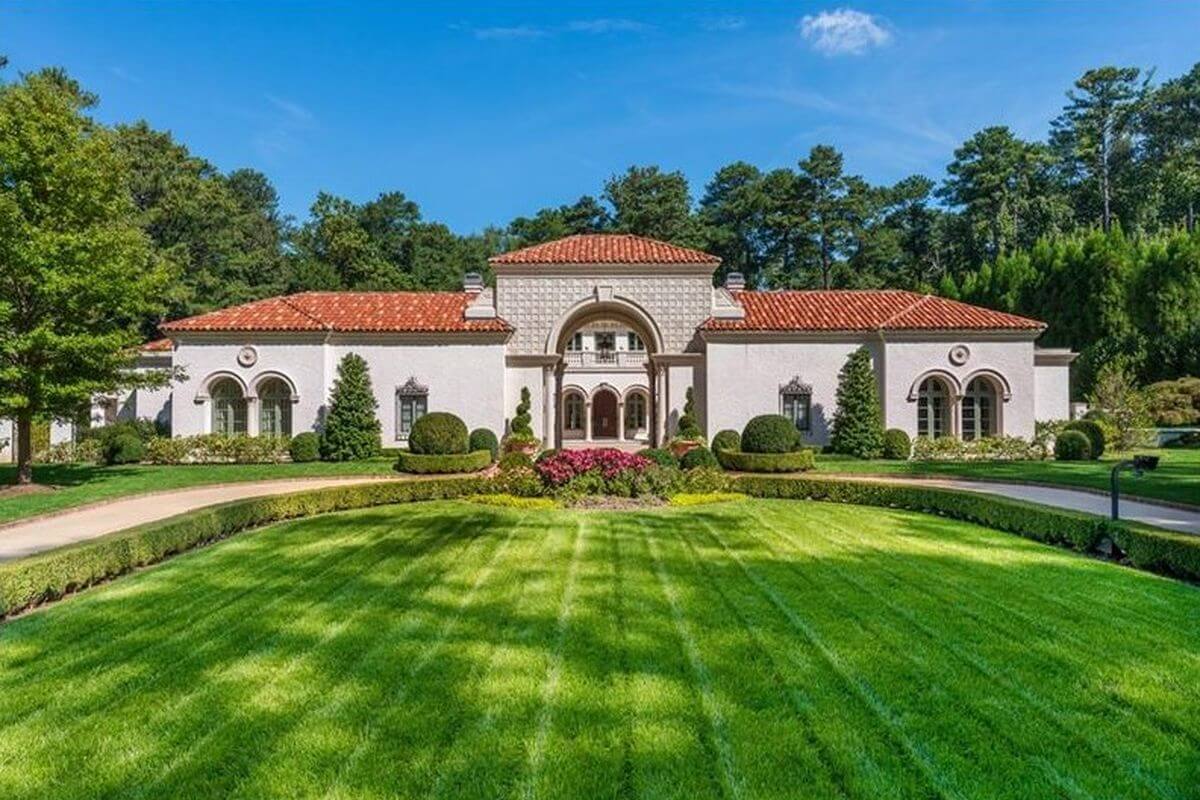 Tuxedo Park Home